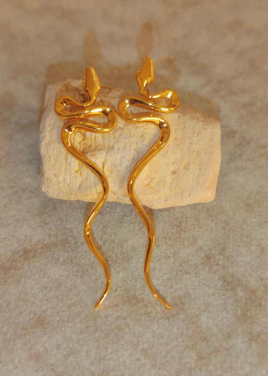 Le Serpent Earrings
