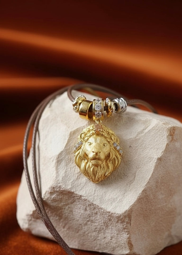 Sol Pendant Necklace