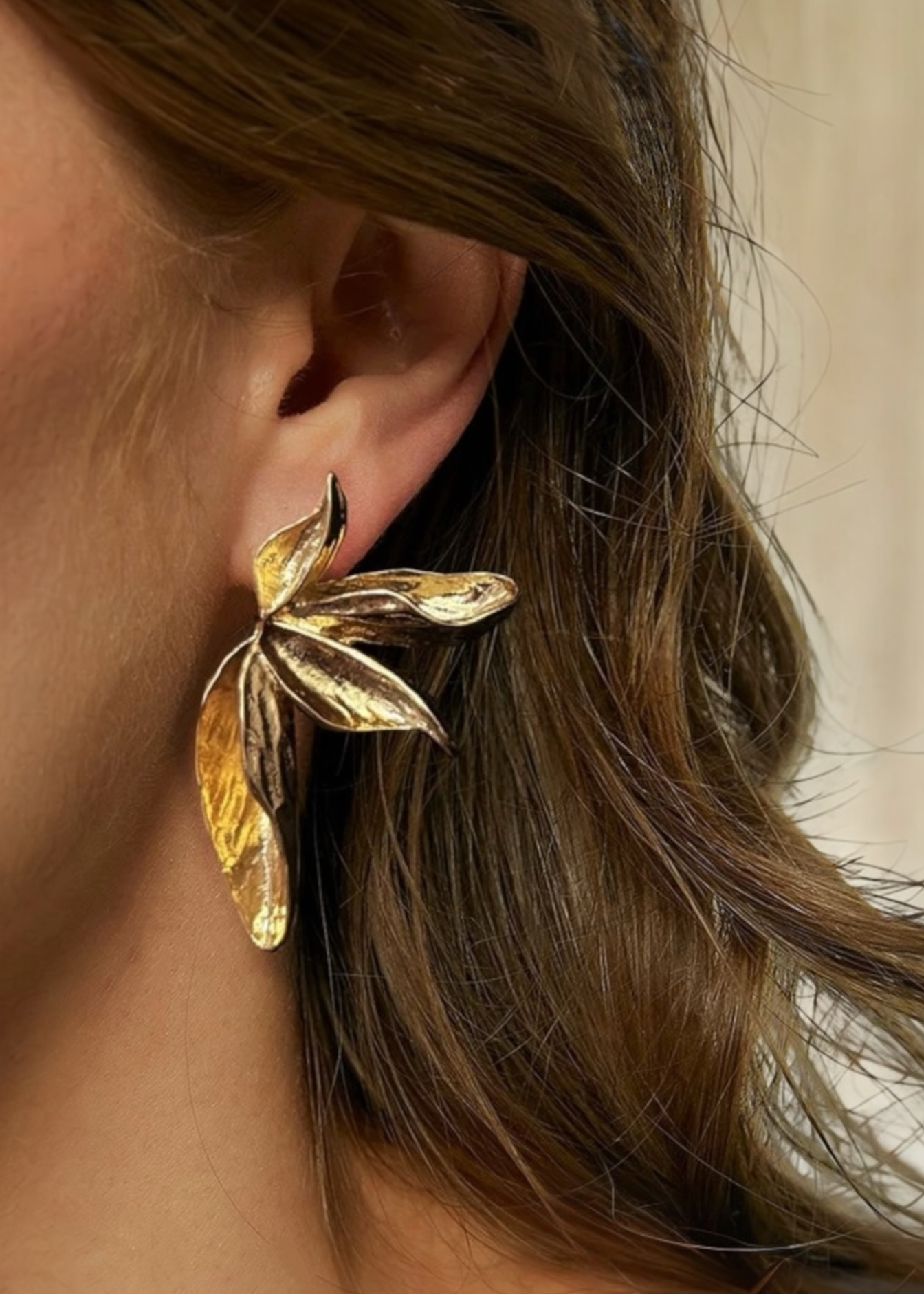 Flora Curve Studs