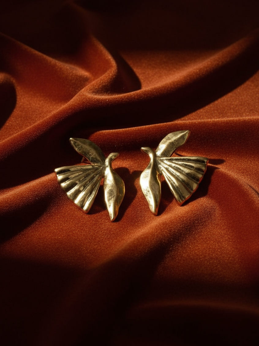 Golden Flight Studs