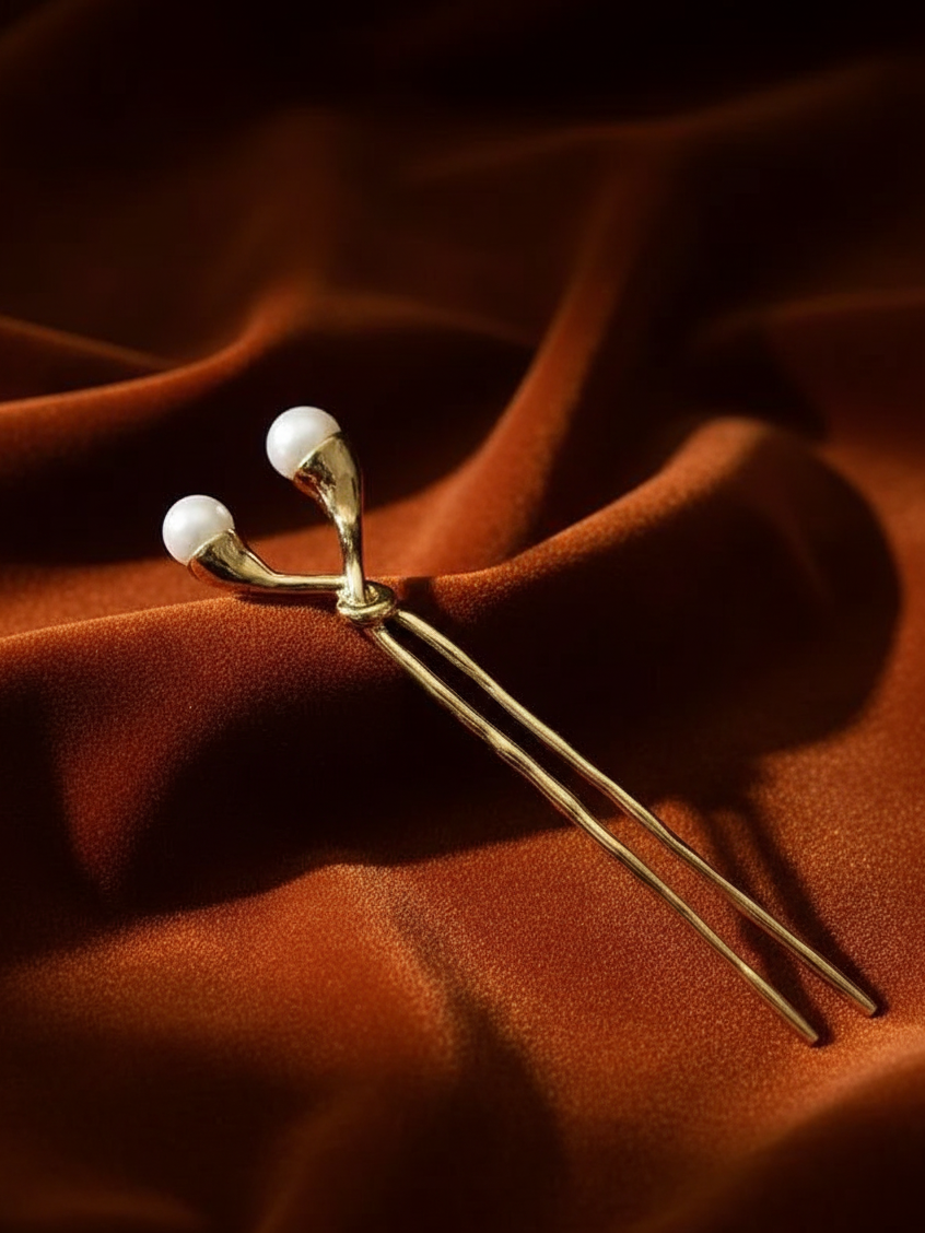 Éloise Pearl Hair Pin