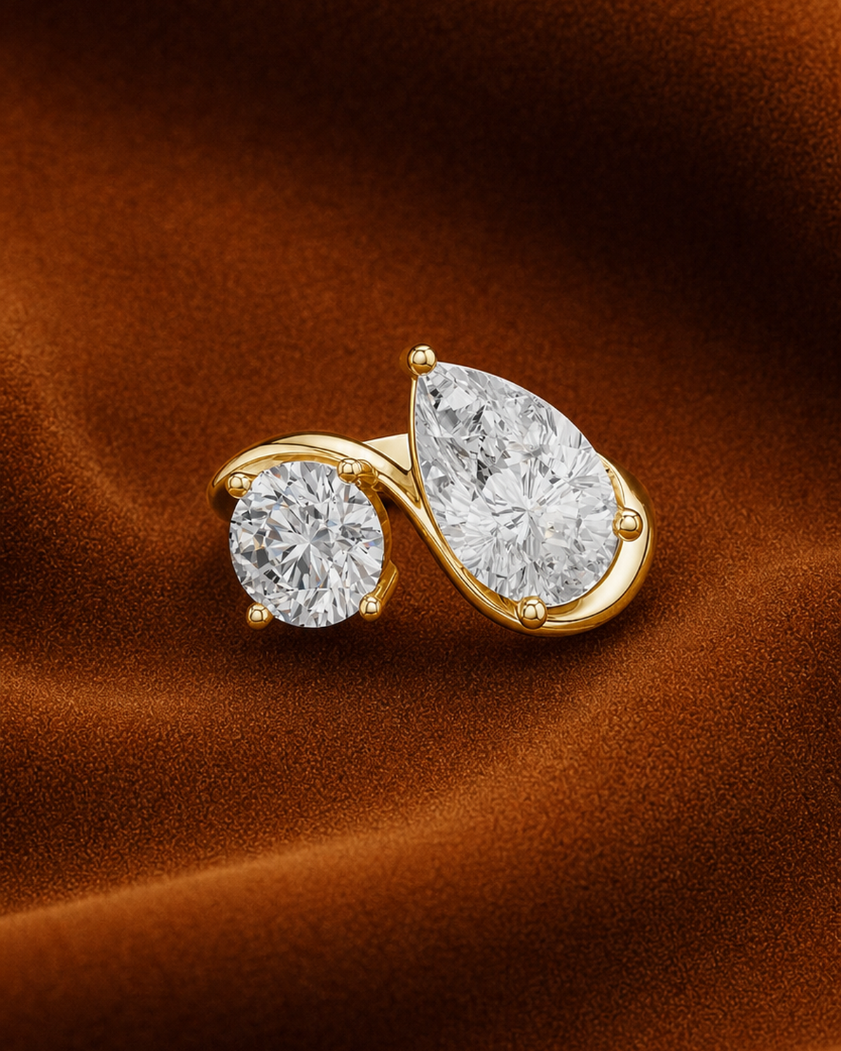 Pear Round Toi et Moi Ring by MONICONIC