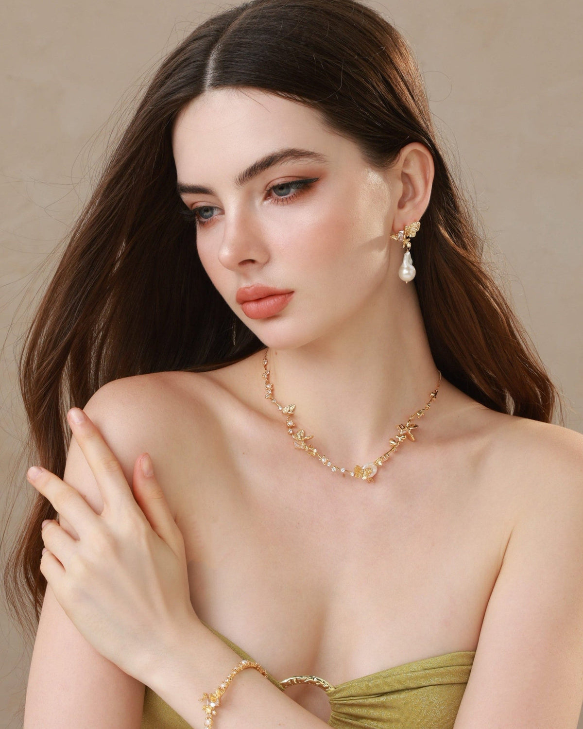 BUTTERFLY DUSK NECKLACE
