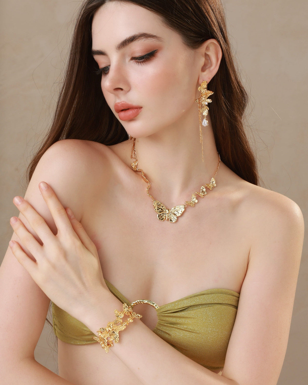 Butterfly Dusk Collar Nacklace