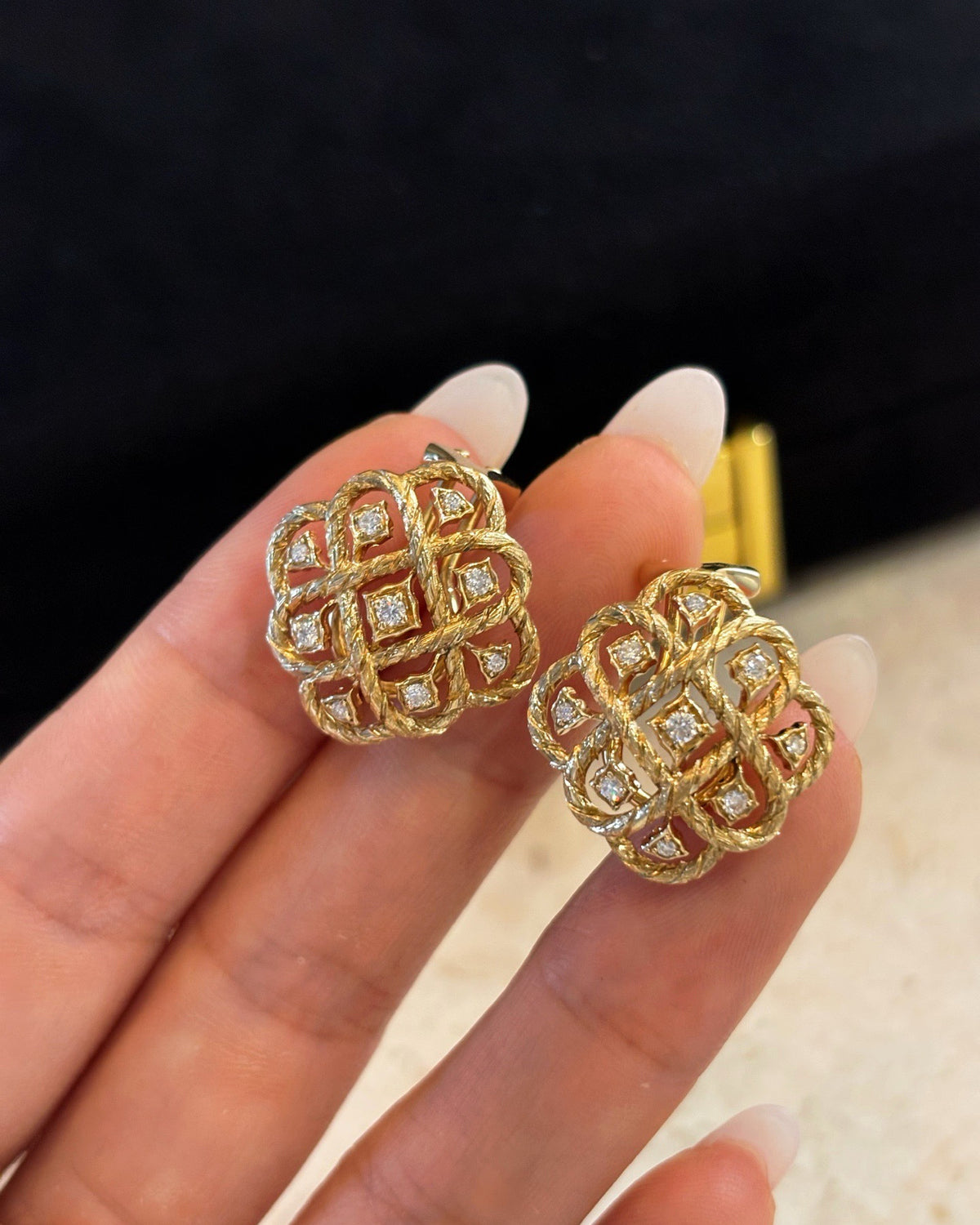 Rope Quatrefoil Stud Earrings by MONICONIC