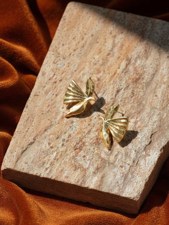 Golden Flight Studs