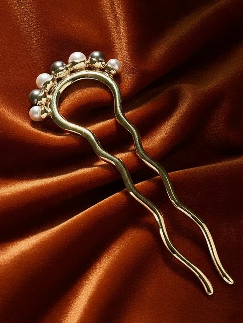 Marielle Pearl French Pin