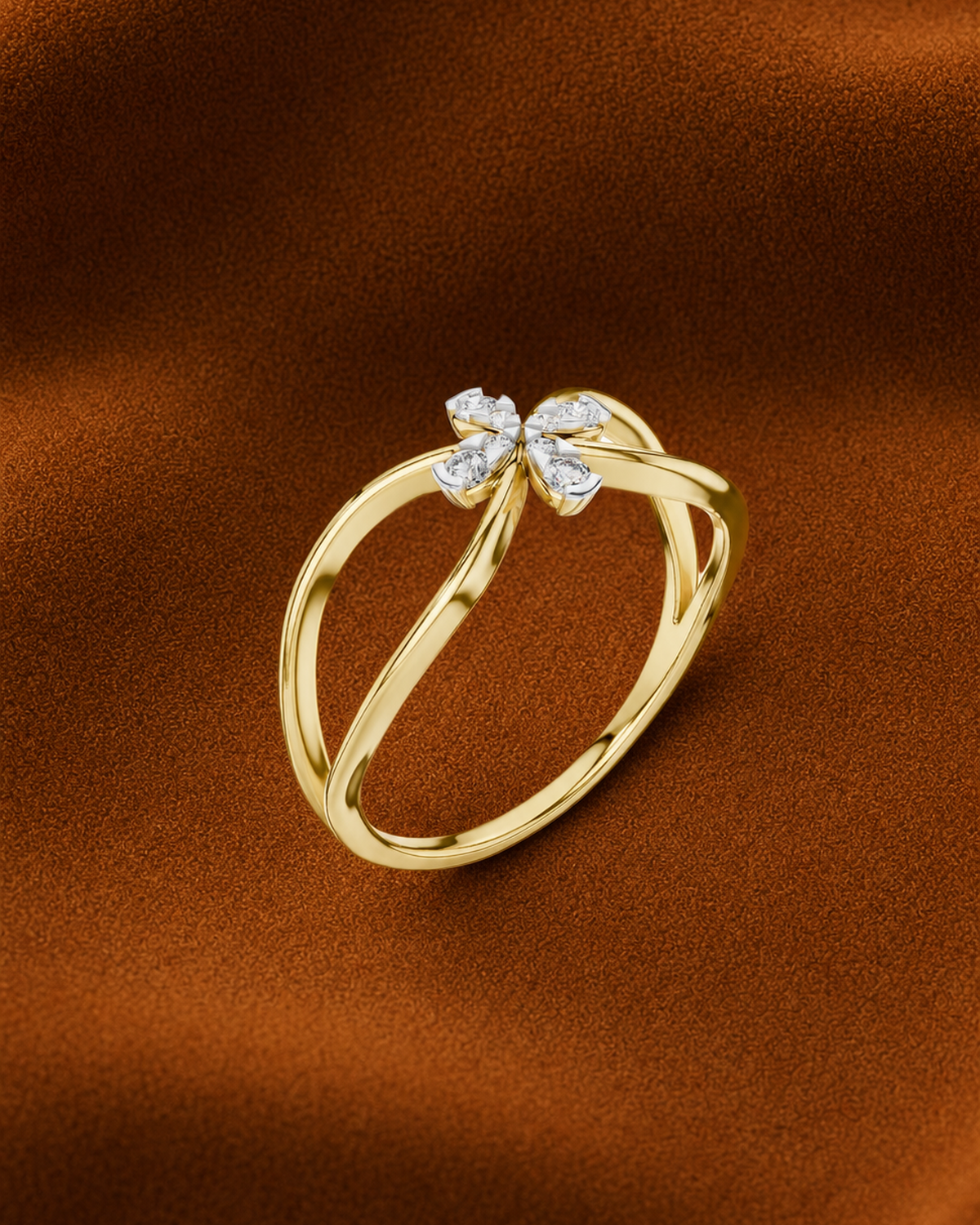 Clover Split-Shank Ring by MONICONIC