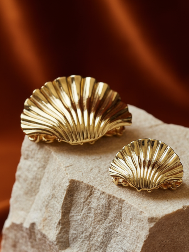 Celeste Shell Clip
