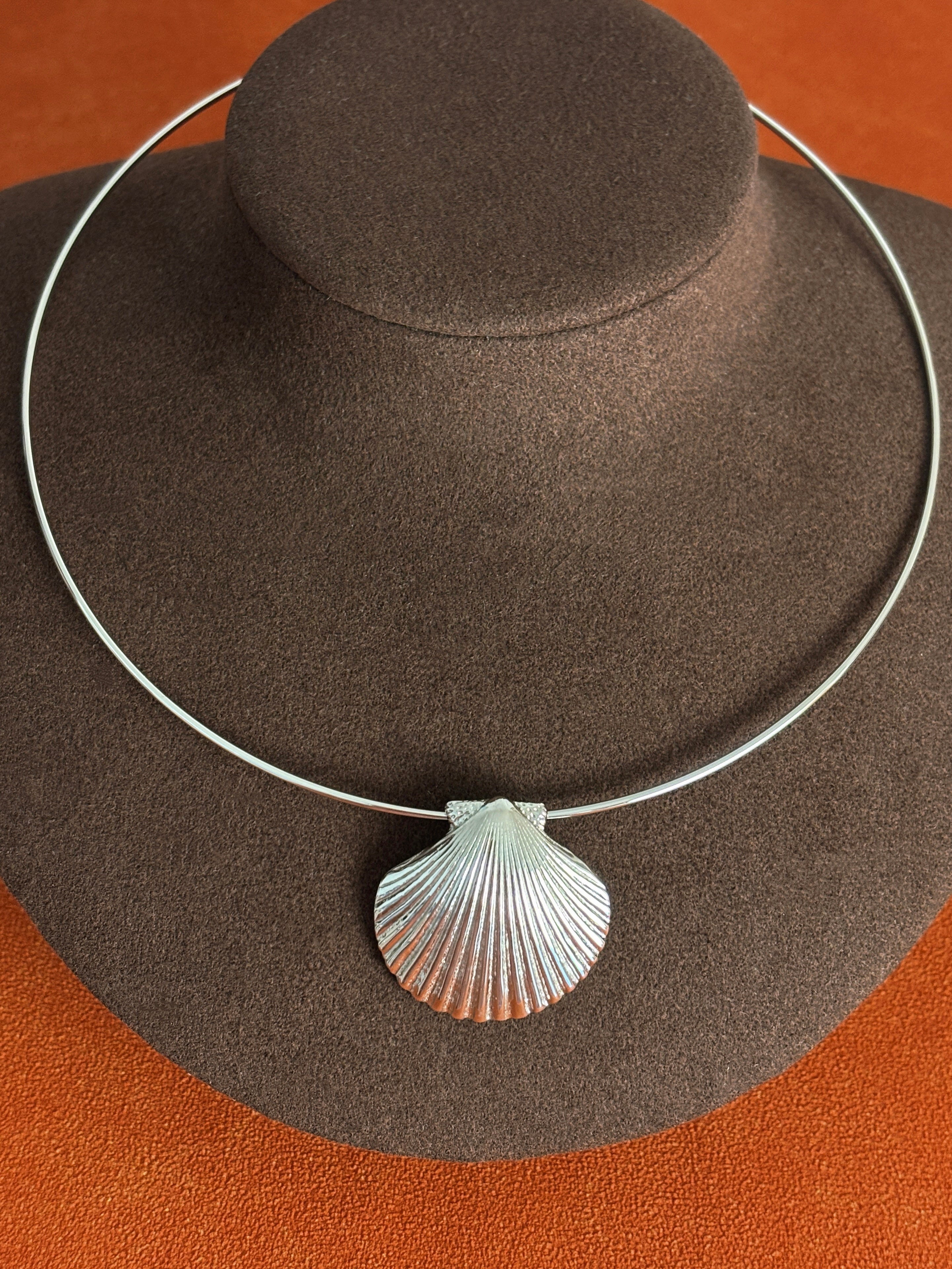 Tide Shell Collar