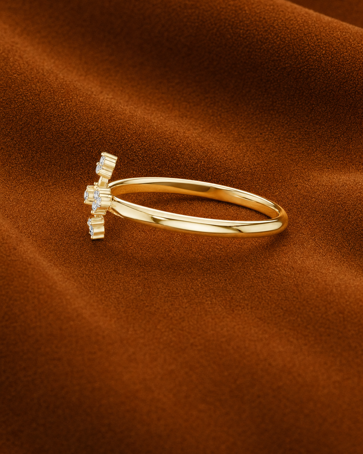 Compass Cross Cluster Ring by MONICONIC