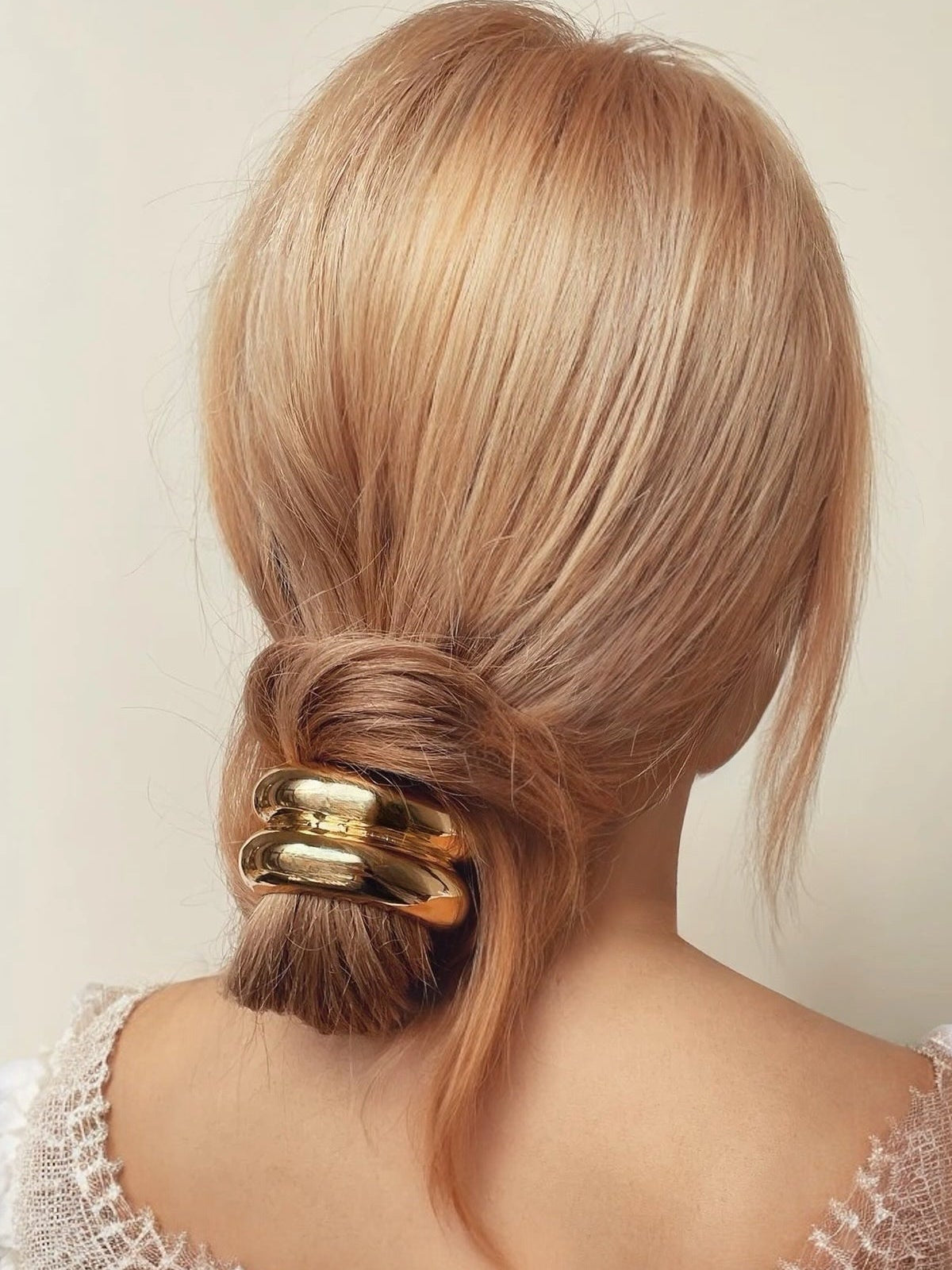 Lustre Curve Pony Cuff