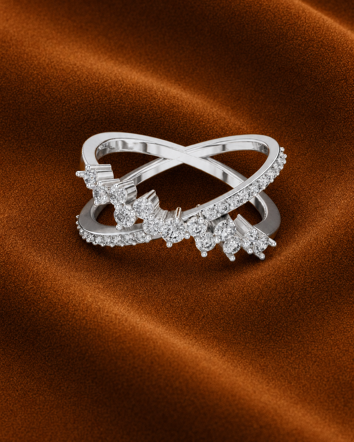 Graduated Crossover Ring by MONICONIC