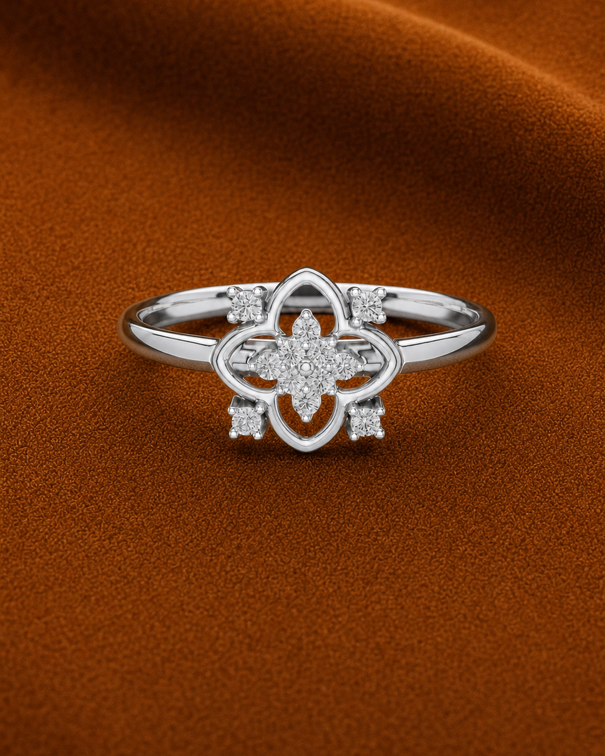 Openwork Quatrefoil Ring by MONICONIC