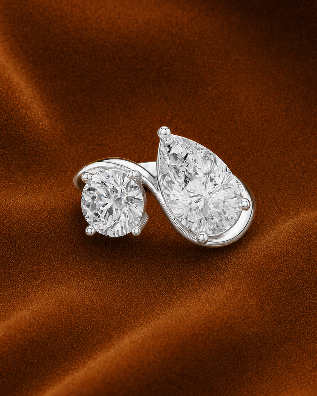 Pear Round Toi et Moi Ring by MONICONIC