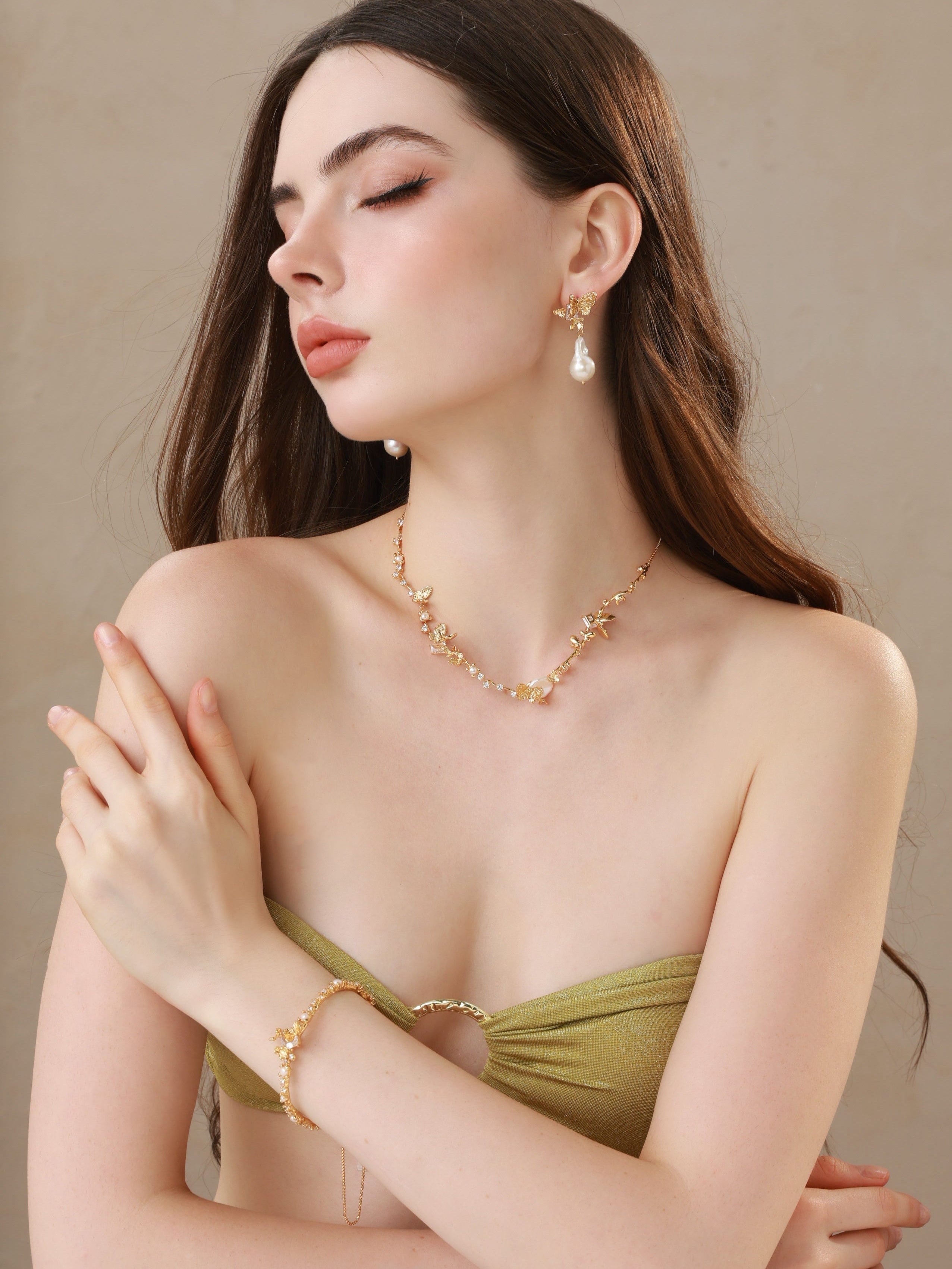 BUTTERFLY DUSK NECKLACE