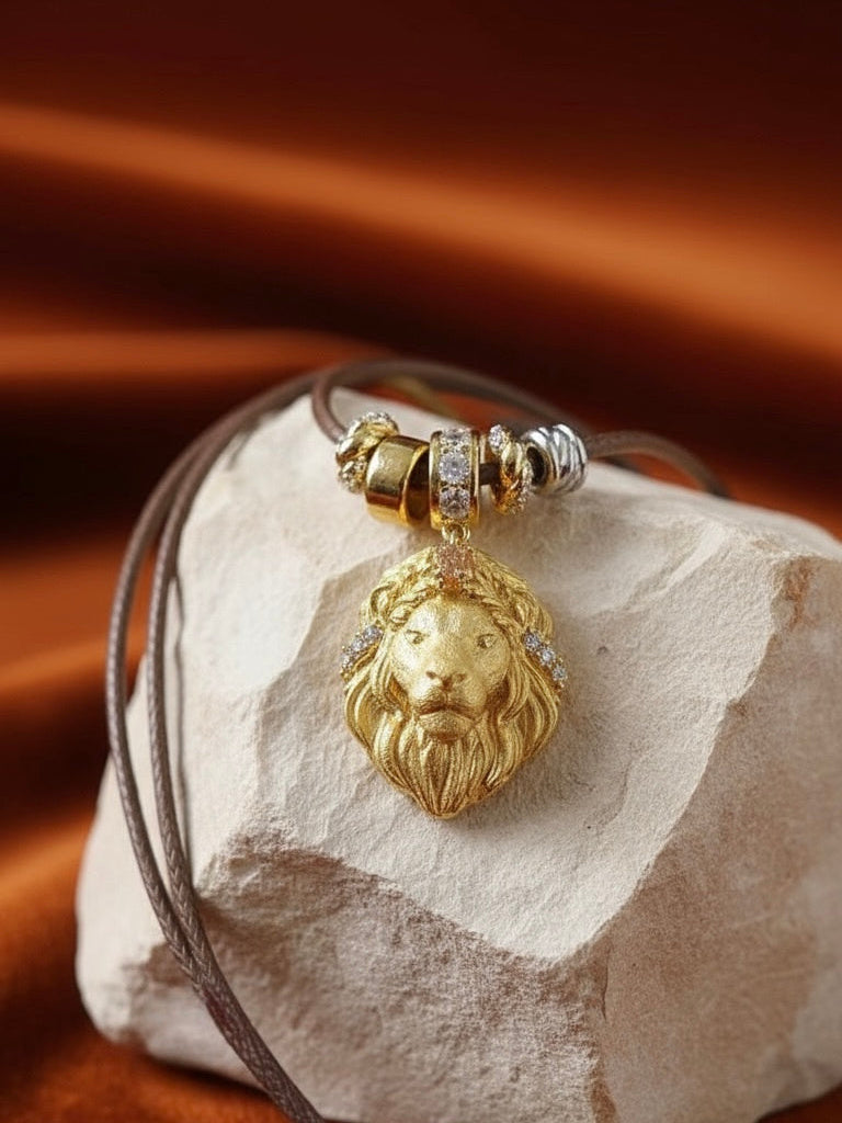 Sol Pendant Necklace