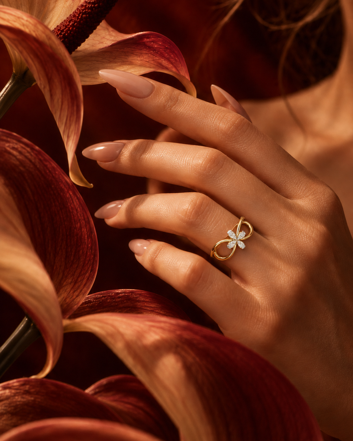 Clover Split-Shank Ring by MONICONIC