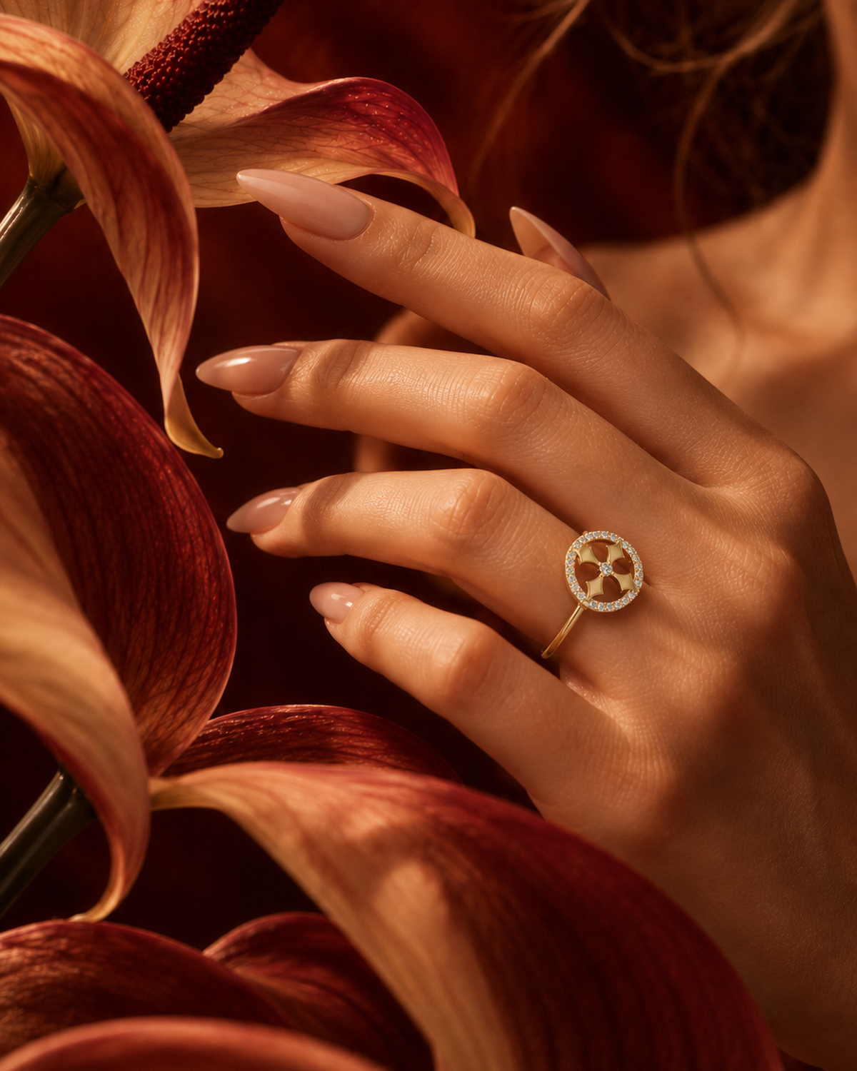 Quatrefoil Halo Ring by MONICONIC