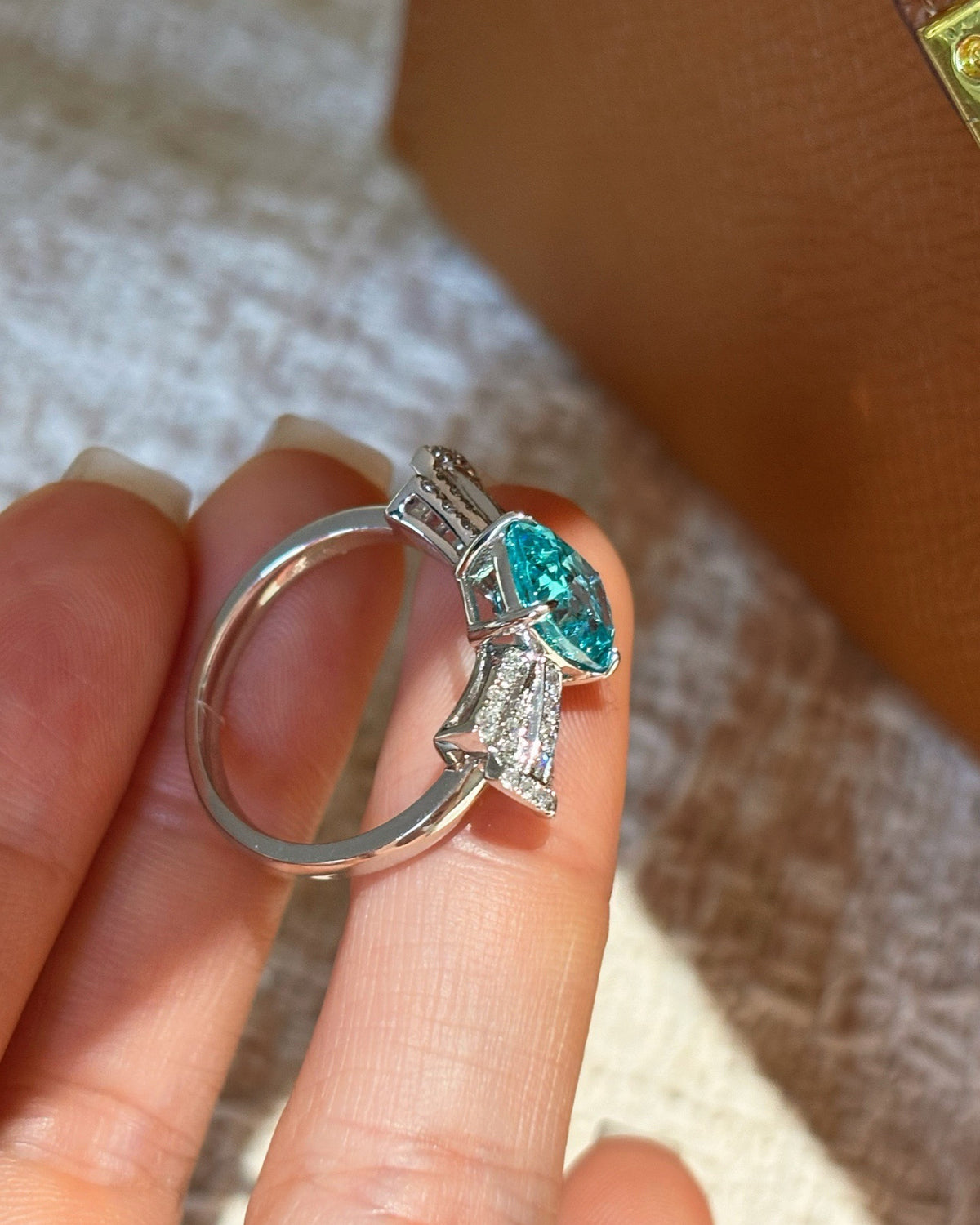 Aurora Fan Ring by MONICONIC