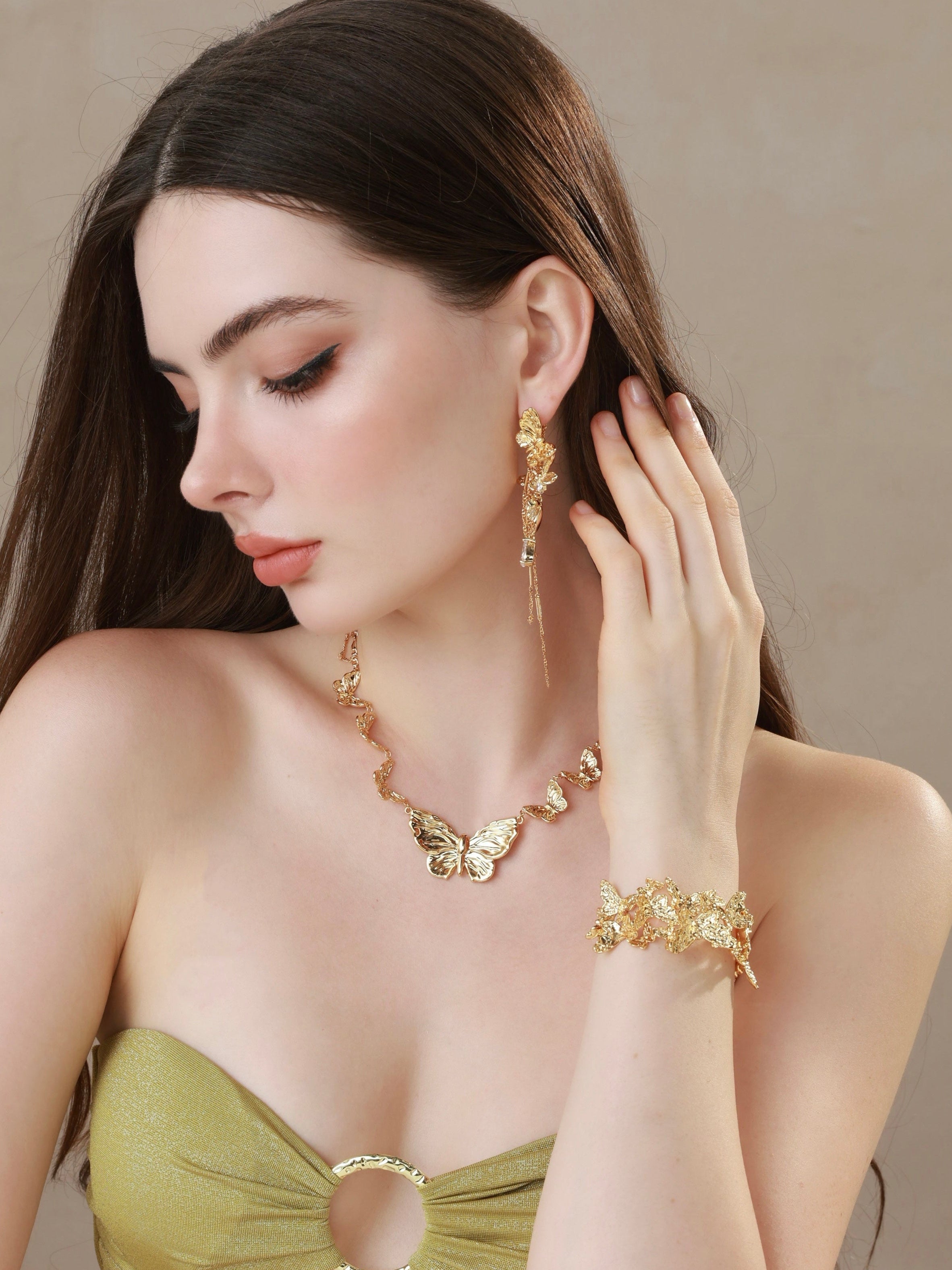 Butterfly Dusk Collar Nacklace