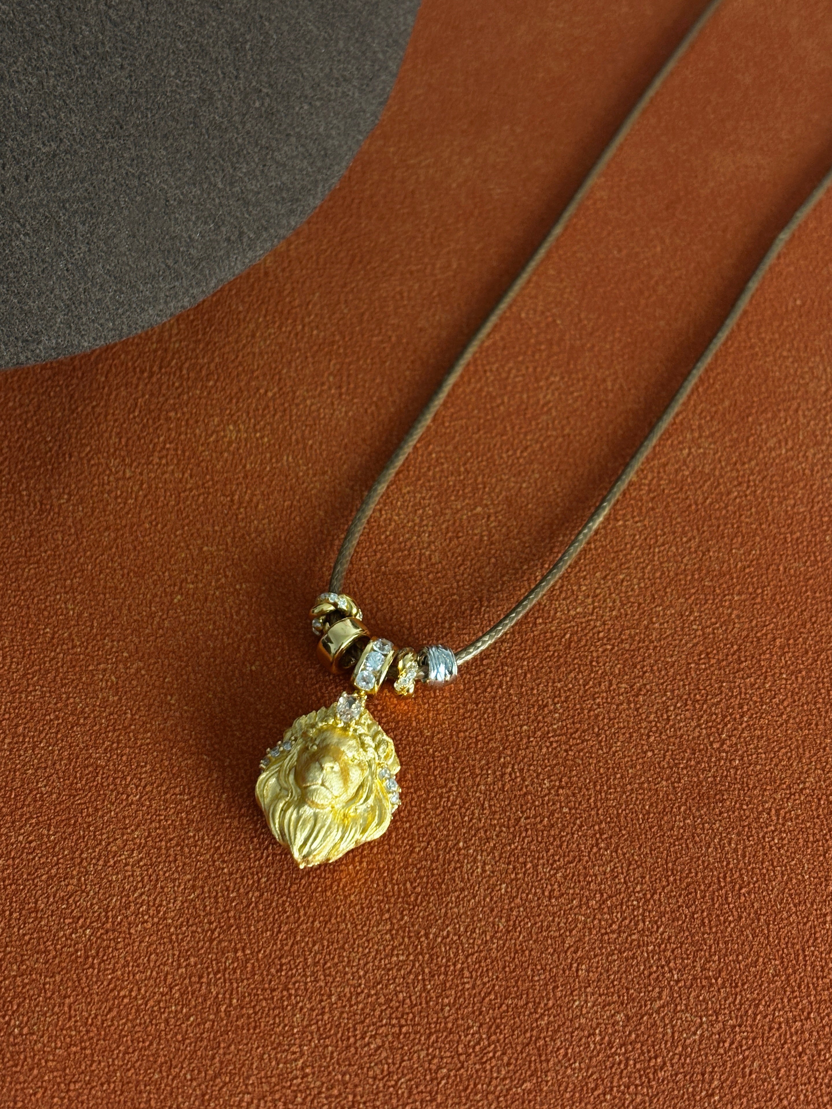 Sol Pendant Necklace