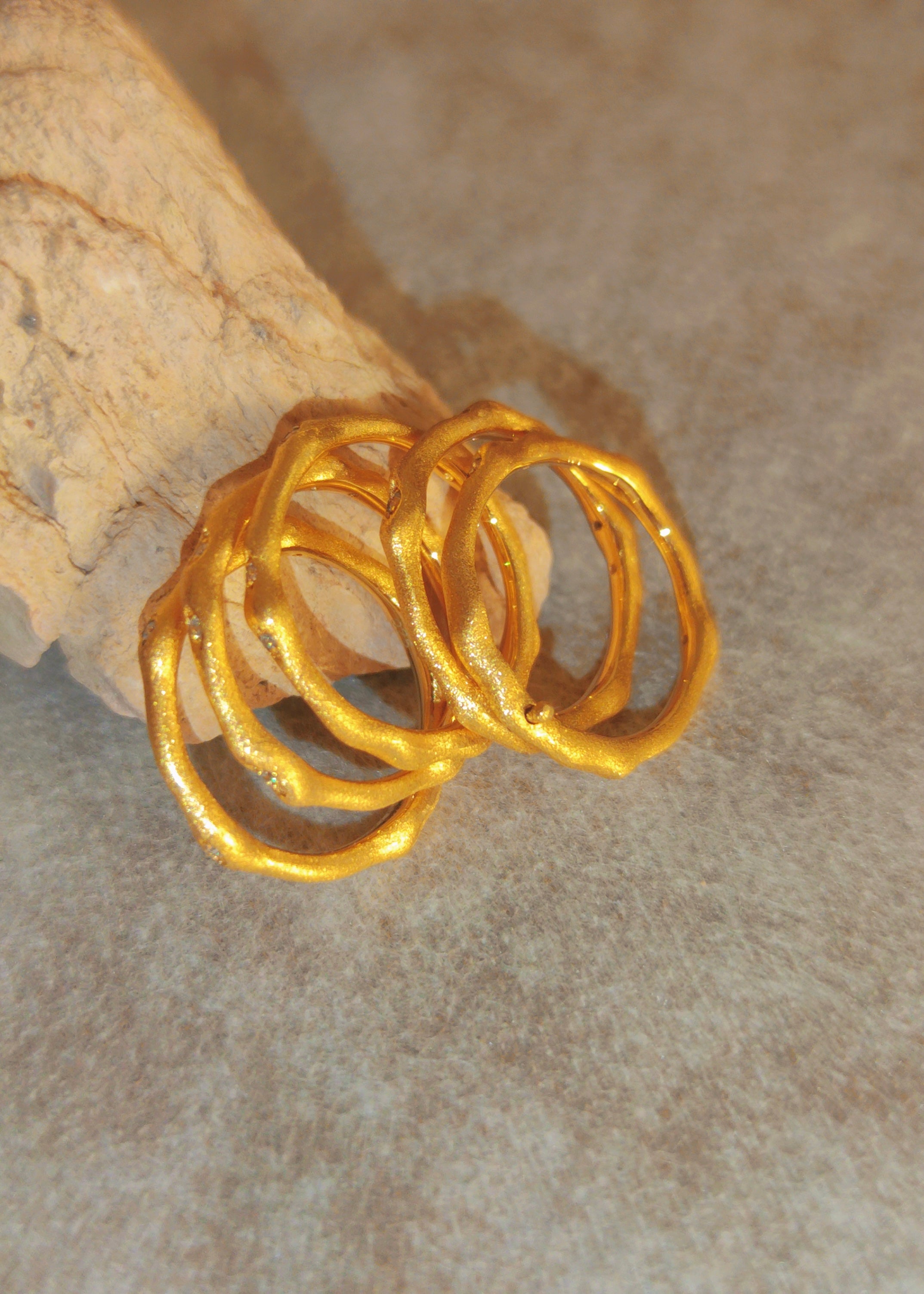 GOLDEN HOUR TIDE CREST RING