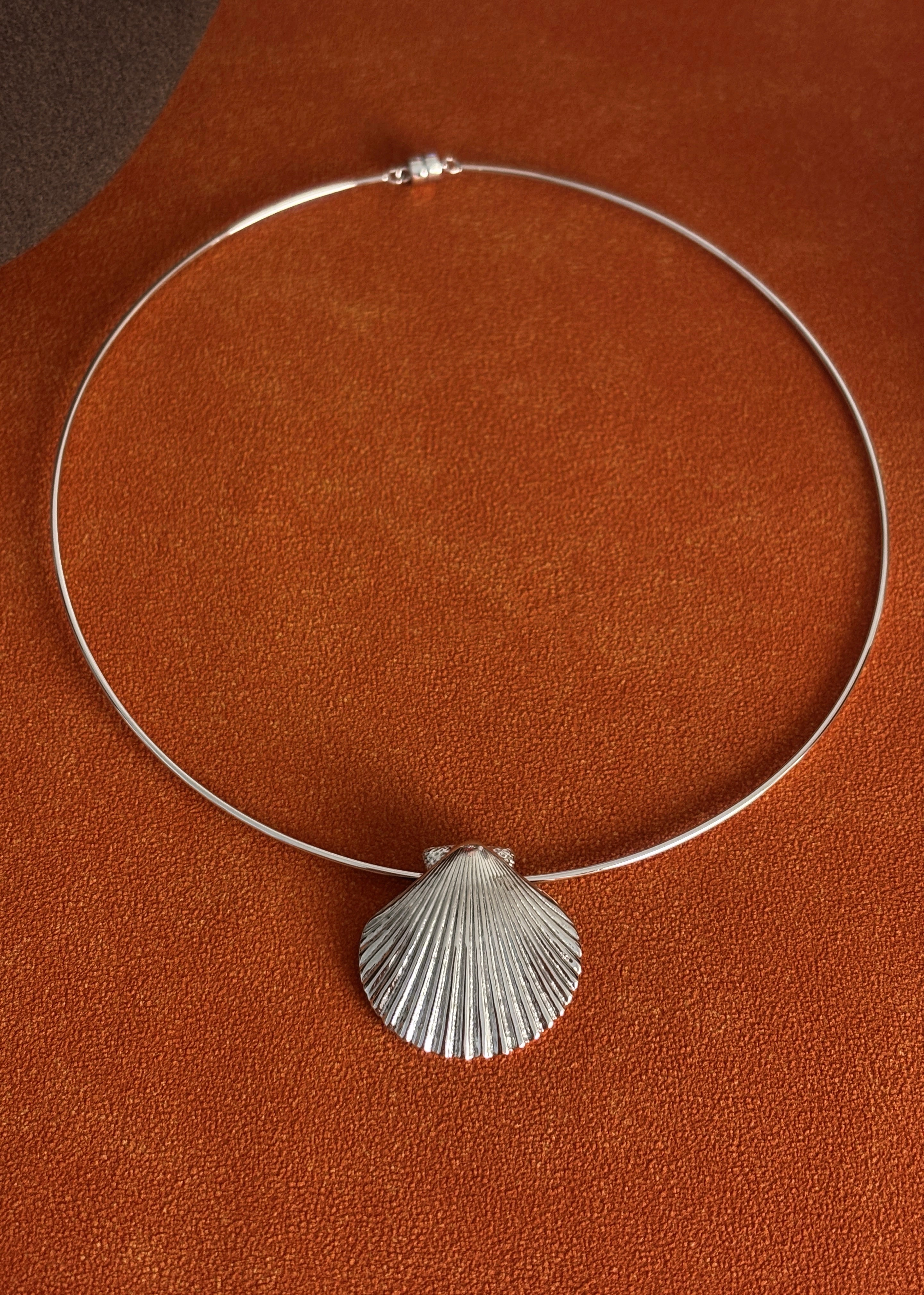 Tide Shell Collar