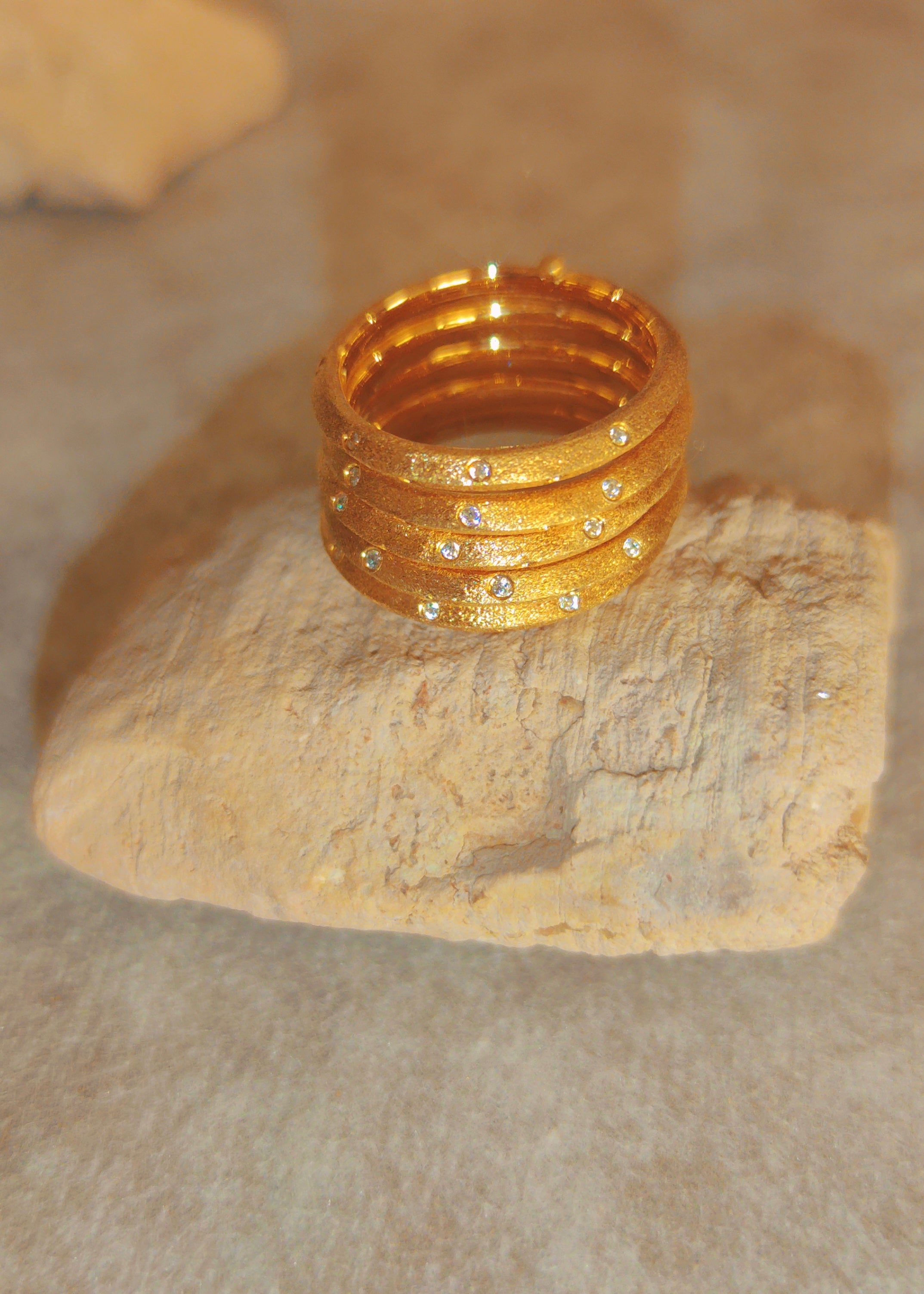 GOLDEN HOUR ORBIT RING