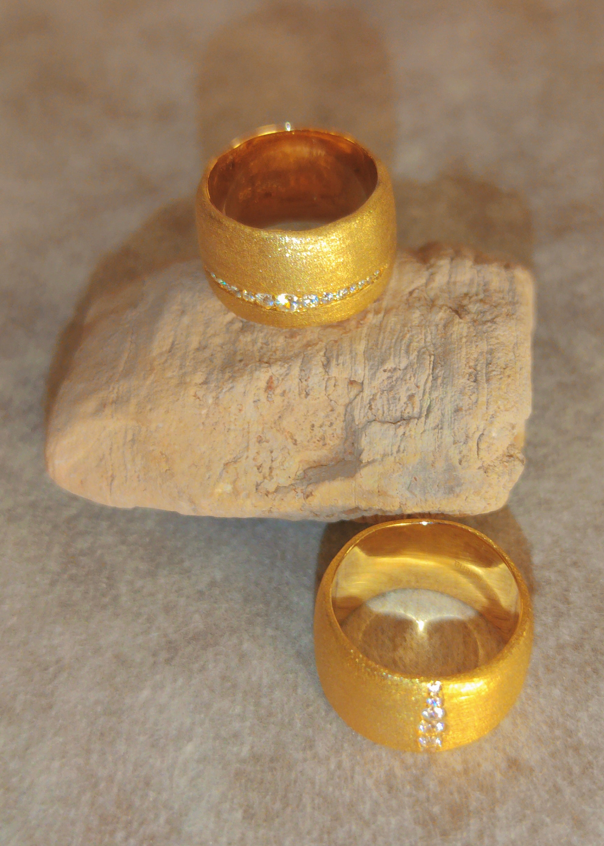 GOLDEN HOUR HORIZON RING