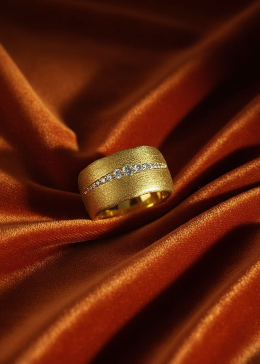 GOLDEN HOUR HORIZON RING