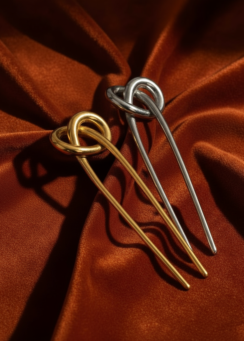 Knotted Form French Pin