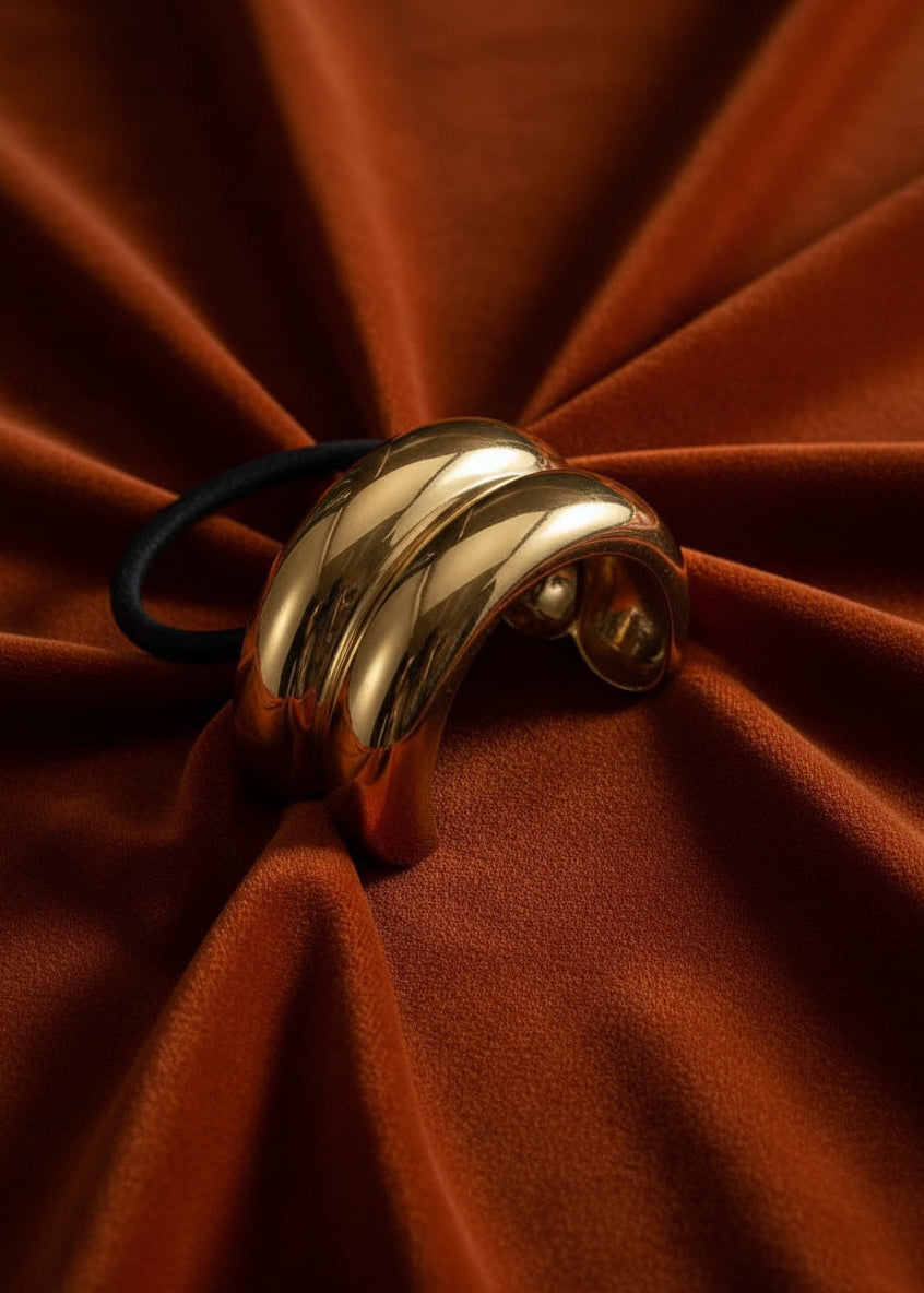 Lustre Curve Pony Cuff