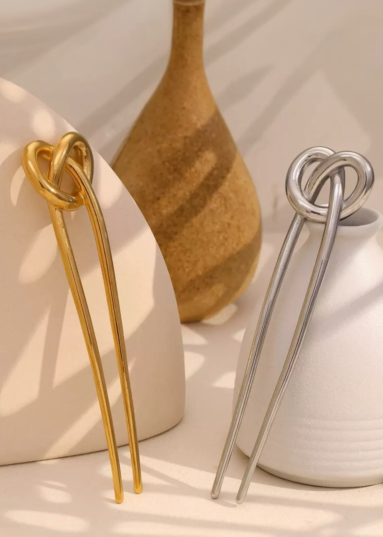 Knotted Form French Pin