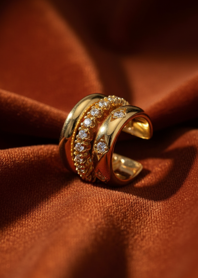 Celestia Curve Ear Cuff