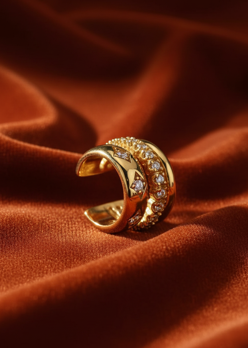 Celestia Curve Ear Cuff