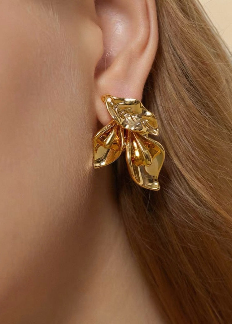 Calla Drop Earrings