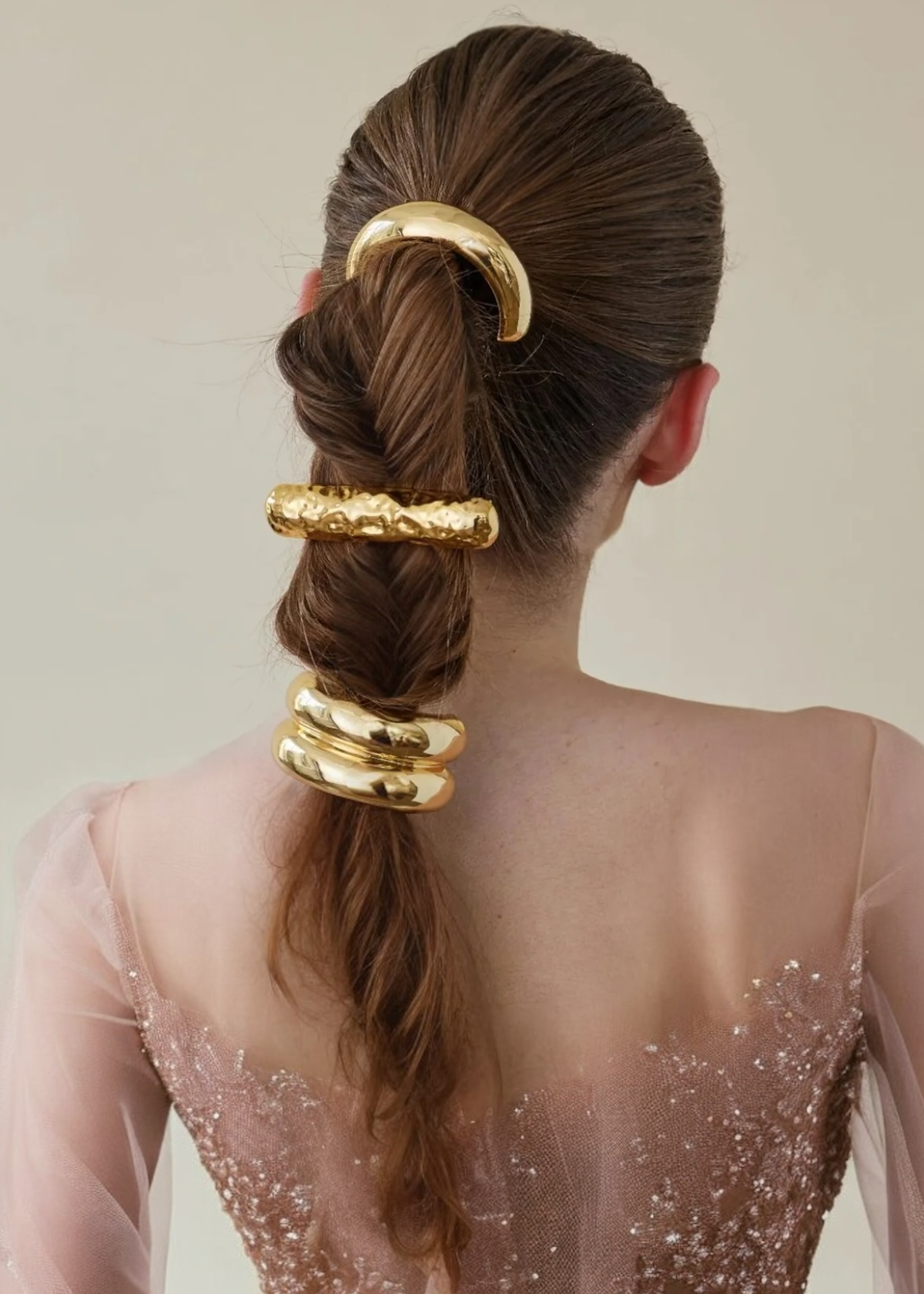 Lustre Curve Pony Cuff
