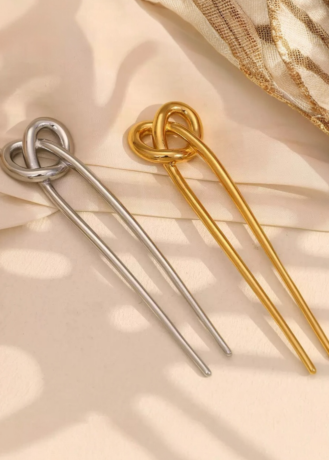 Knotted Form French Pin