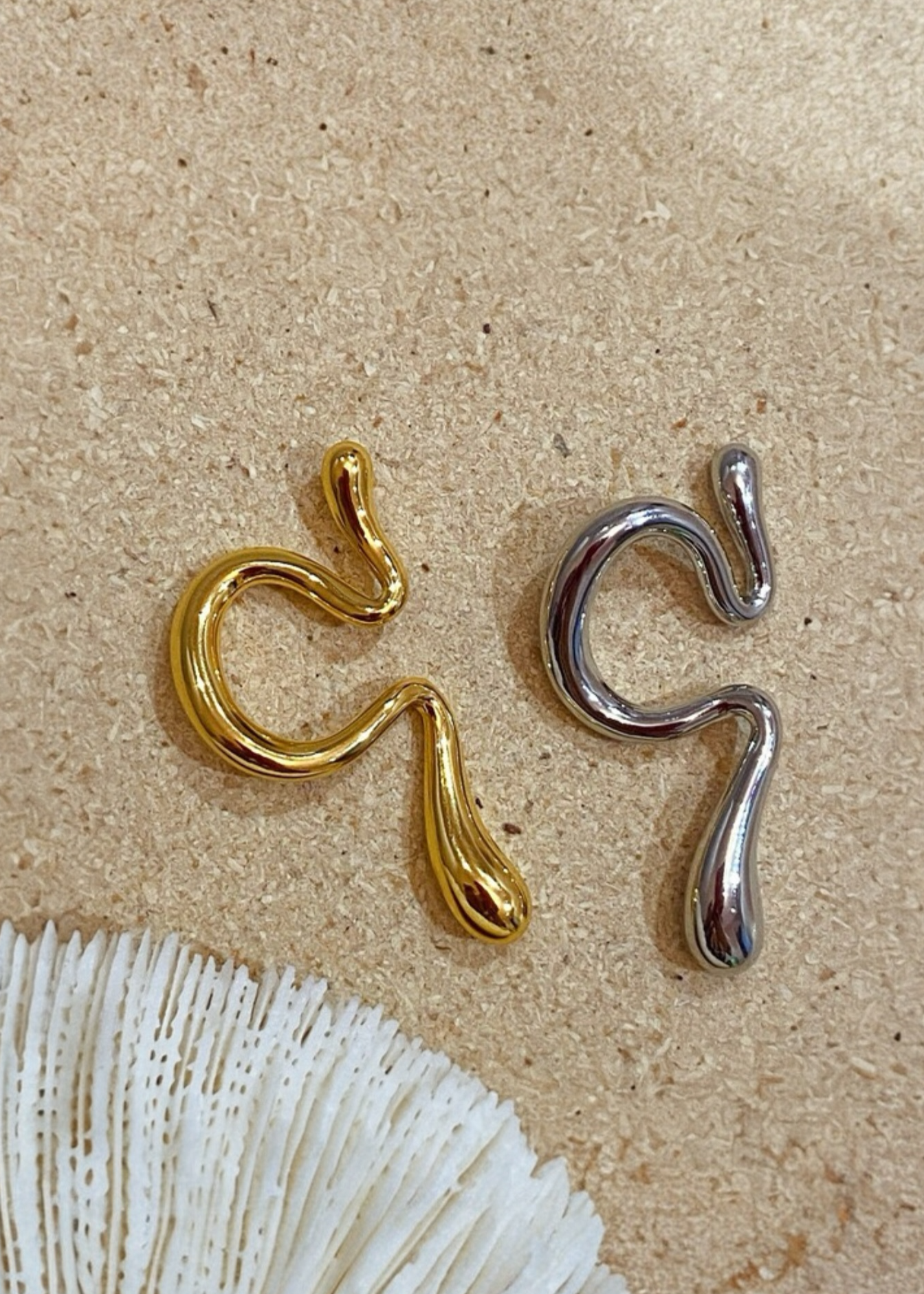 Lilt Ear Cuff