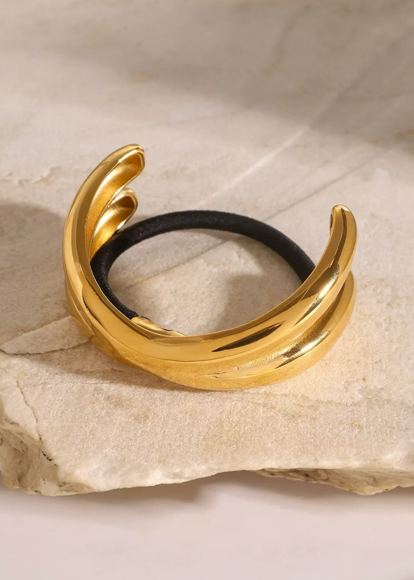 Wave Twist Pony Cuff