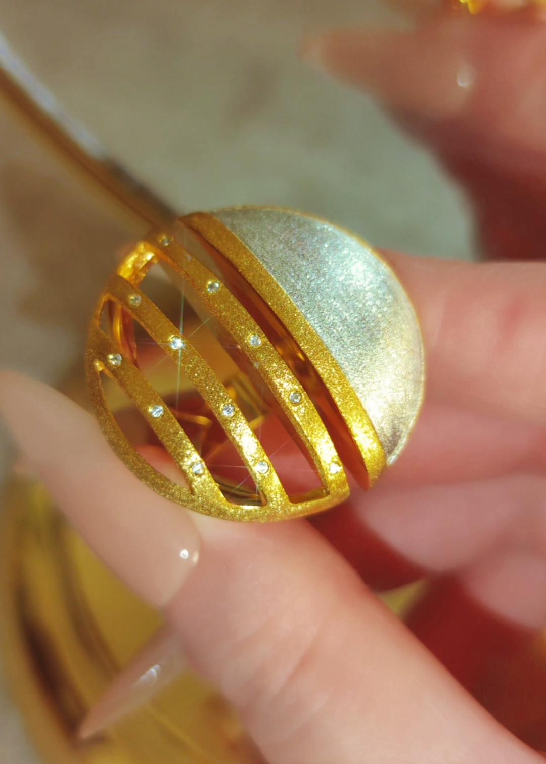 GOLDEN HOUR CELESTIAL ARC RING