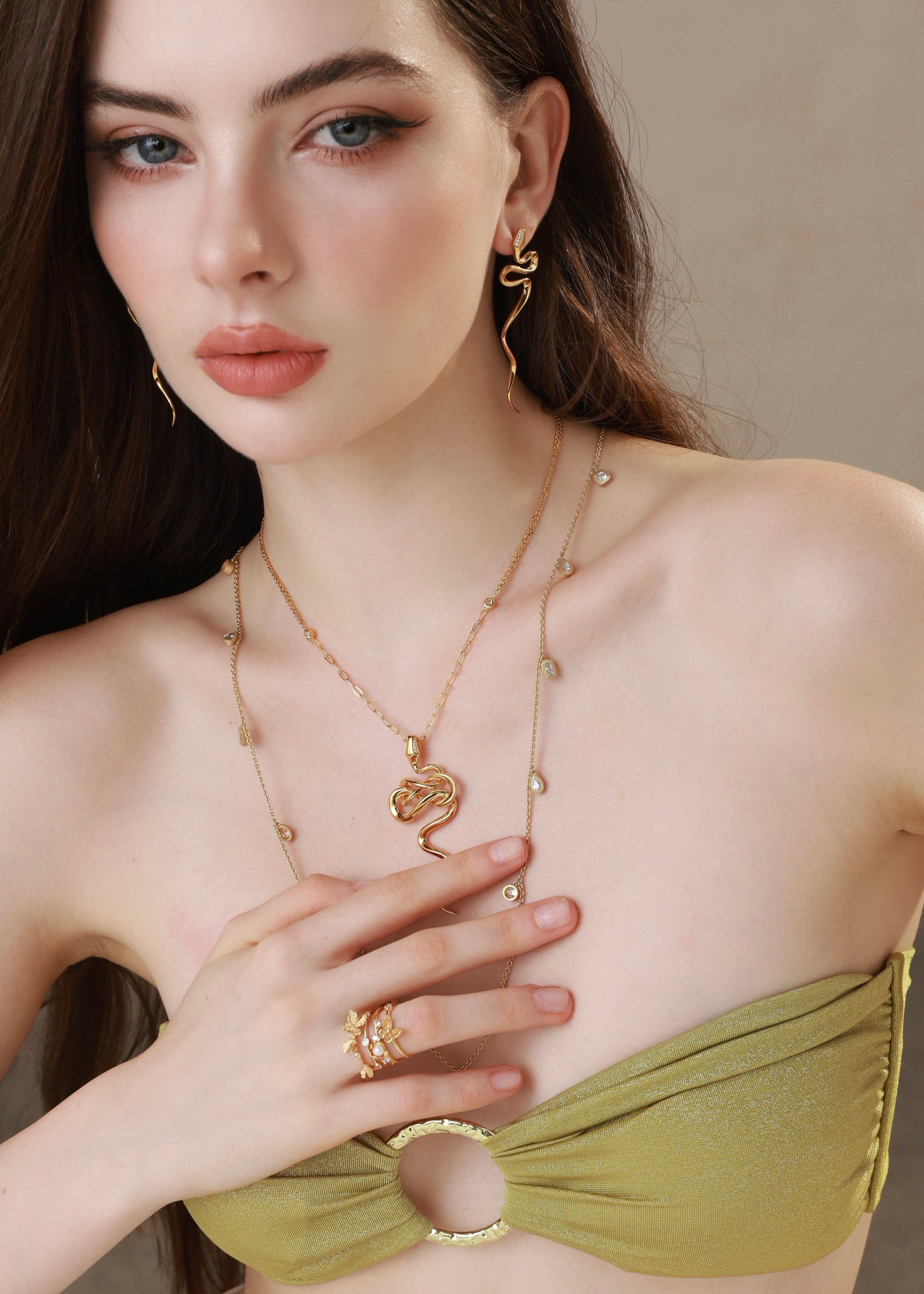 Le Serpent Earrings