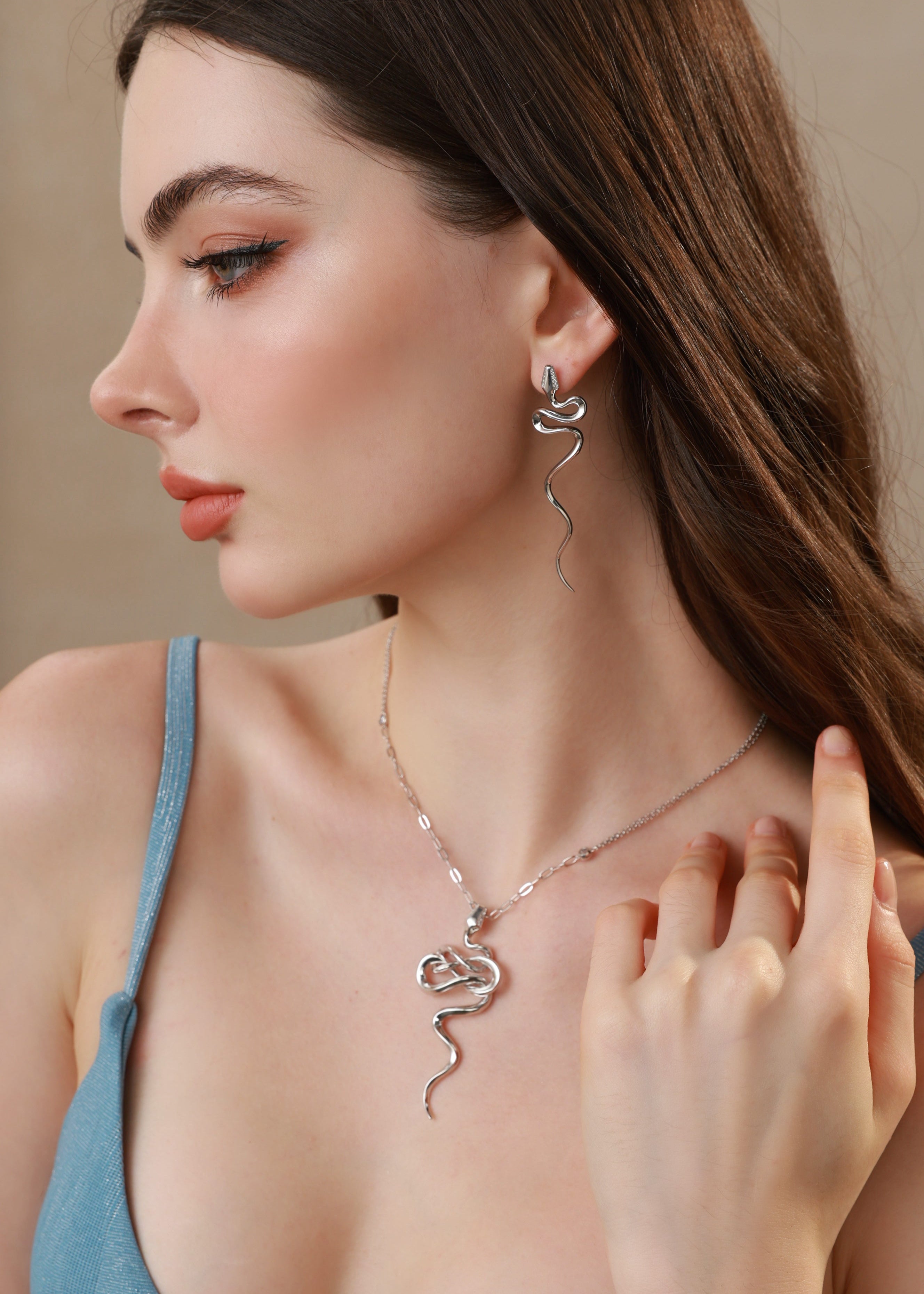 Le Serpent Earrings