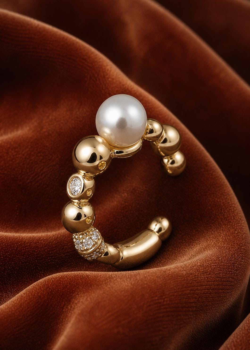 Pearl Sphere Ear Cuff