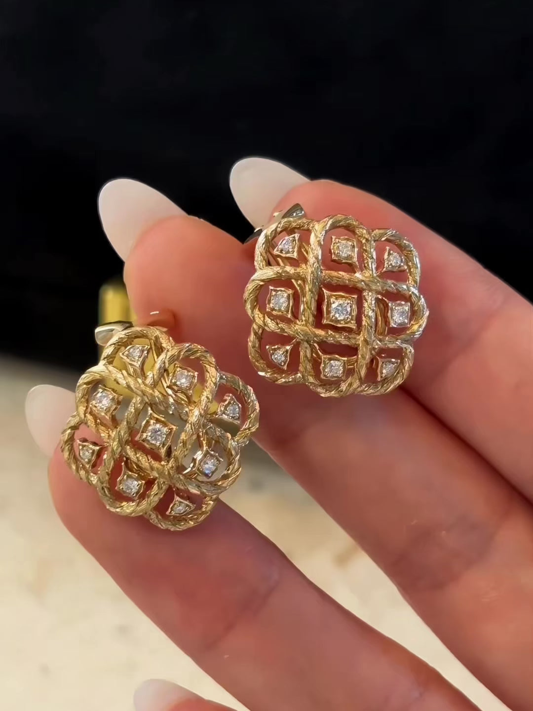 Rope Quatrefoil Stud Earrings by MONICONIC